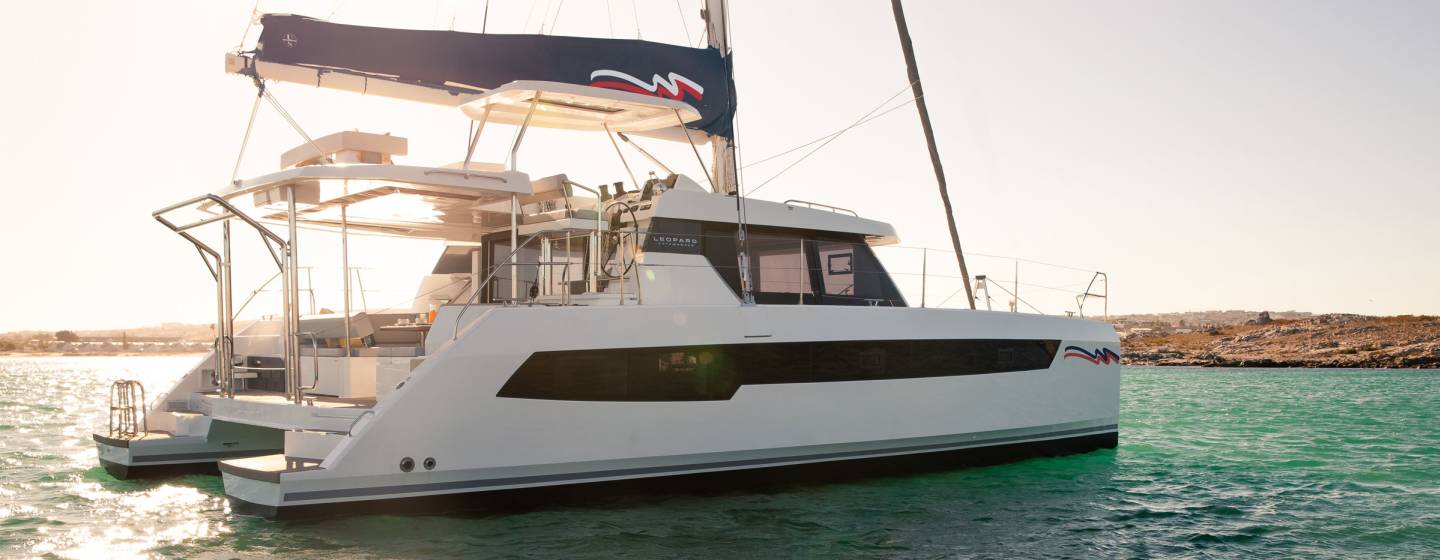Moorings 4200 aft view starboard