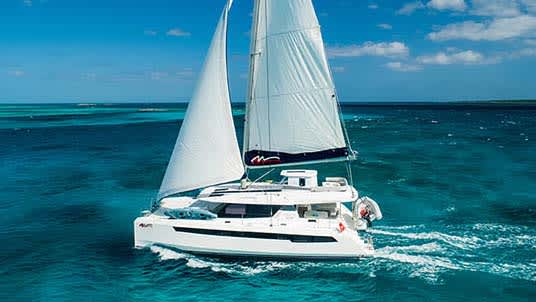 The Moorings 5000